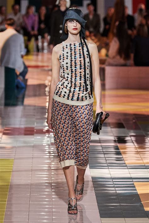 spring 2020 ready-to-wear prada